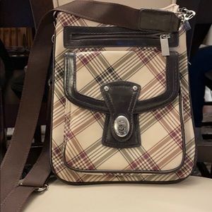 Cute! Over the shoulder plaid Tote!
